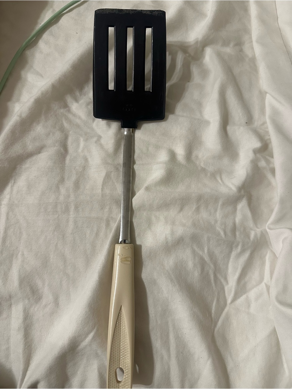 Ecko Nonstick Slotted Turner Spatula with Cream Handle